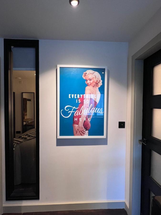 Loft 11: Luxury NYC-Style Apartment with Cinema Room Douglas Exterior photo